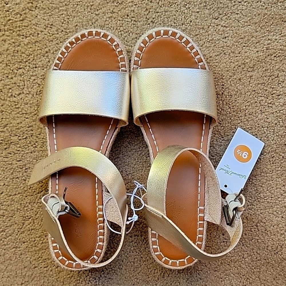 NWT Gold Espadrille